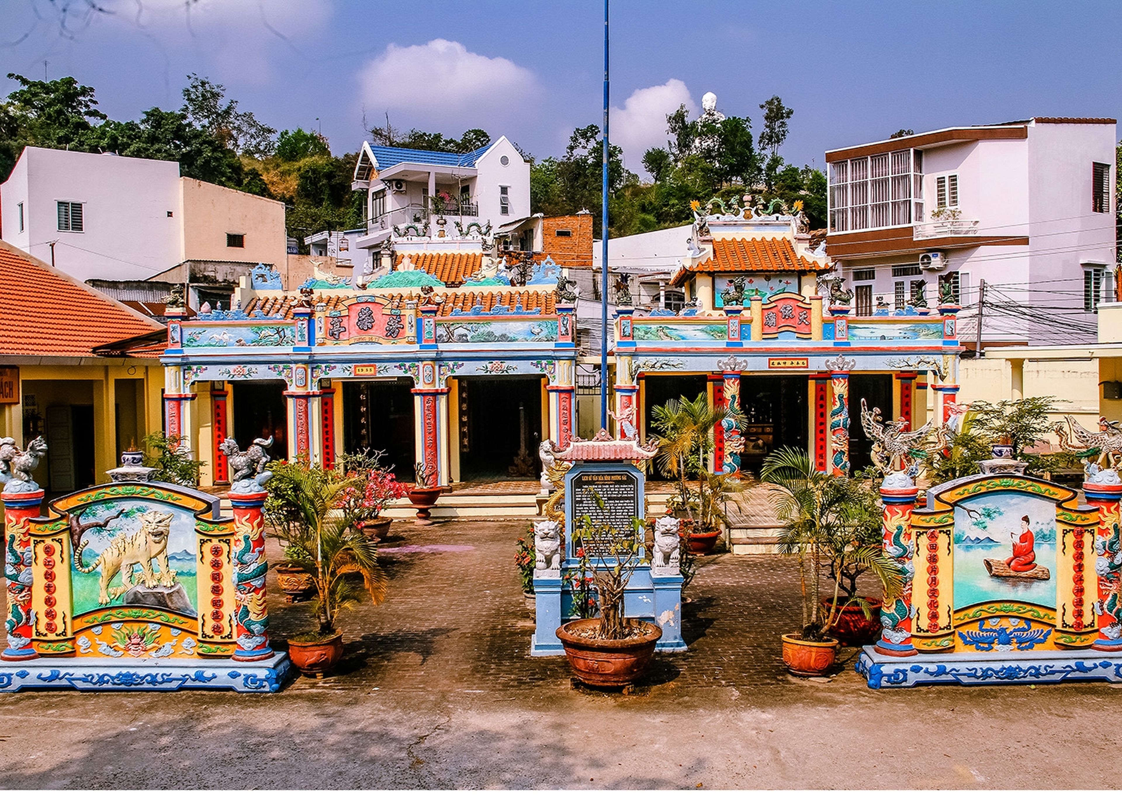 Phuong Sai Communal House - Hình 1